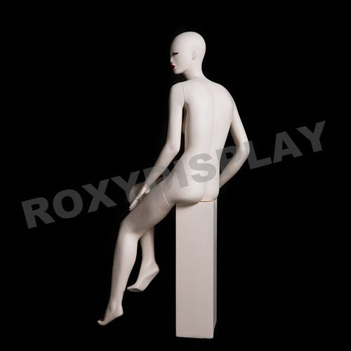 FEMALE ABSTRACT HEAD - MATTE CREAM COLOR - SITTING POSE - WITH EYELASH AND LIPSTICK