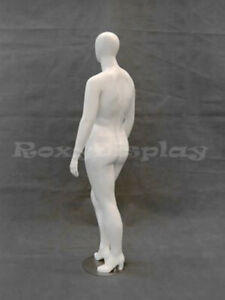 Egg Head mannequin with high heel feet feature