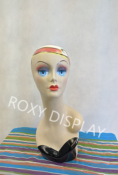 Female mannequin head - Beautiful makeup - Without ears